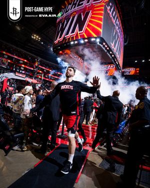 Image post by @HoustonRockets on Twitter