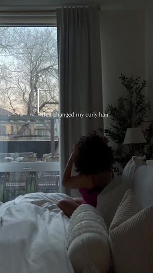 Video post by @enashaolivia on Facebook