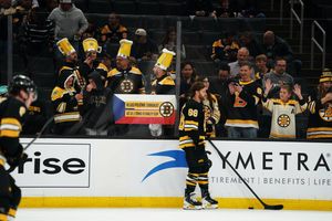 Image post by @NHLBruins on Twitter