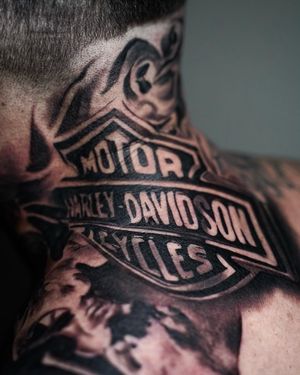 Image post by @skindesigntattoos on Instagram