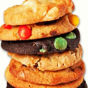 Image post by @insomniacookies on Instagram