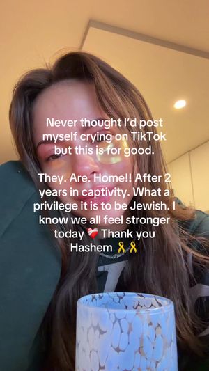 Video post by @anyaweitz on TikTok