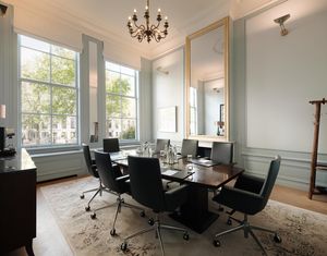 Image post by @waldorfamsterdam on Instagram
