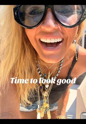 Video post by @shop.with.caroline on TikTok