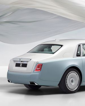 Image post by @rollsroycecars on Instagram