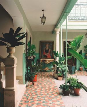 Image post by @_stay_inside on Instagram