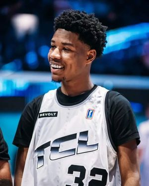 Image post by @nvrdowick on Instagram