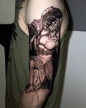 Image post by @skindesigntattoos on Instagram