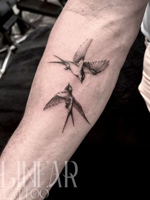 Image post by @christina.lineartattoo on Instagram