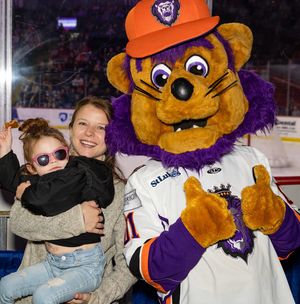 Image post by @readingroyals on Instagram
