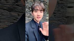 Video post by @weareoneexo on YouTube