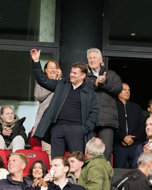 Image post by @azalkmaar on Instagram