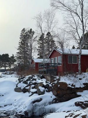 Image post by @breezypointcabins on Facebook