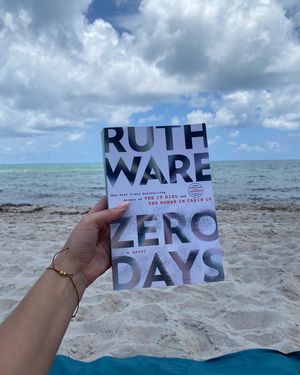 Image post by @gallerybooks on Instagram