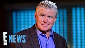 Video post by @enews on YouTube