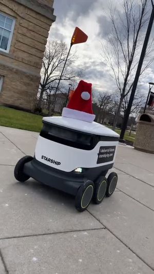 Video post by @starshiprobots on TikTok