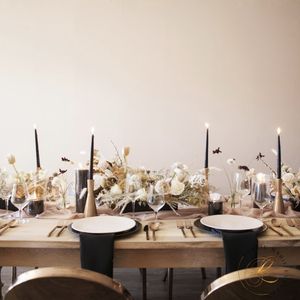 Image post by @lesliemarieevents on Instagram