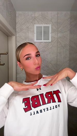Video post by @charlotteglassss on TikTok
