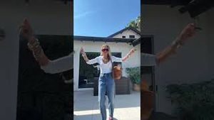 Video post by @shop.with.caroline on YouTube