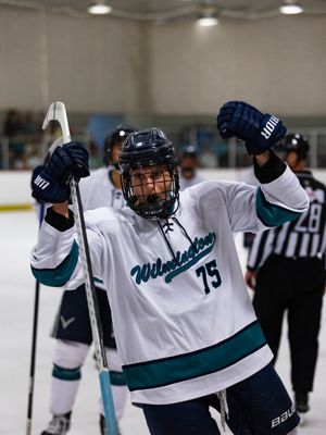 Image post by @uncwhockey on Instagram