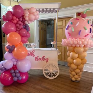 Image post by @balloons_by_victoria_dz on Instagram