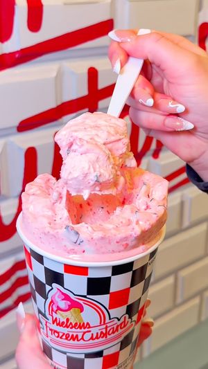 Video post by @nielsensfrozencustardlv on Instagram