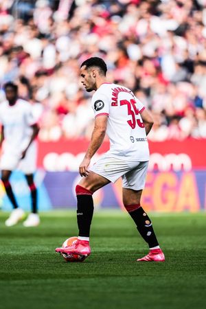Image post by @SevillaFC on Twitter