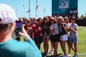 Image post by @GamecockSoftbll on Twitter