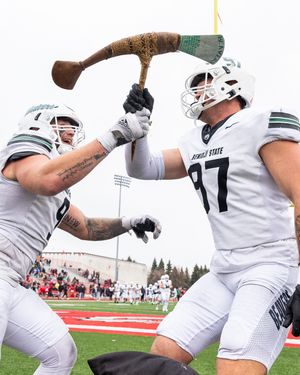 Image post by @bsubeaversfb on Instagram