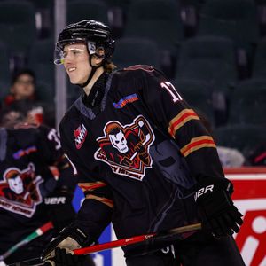 Image post by @whlhitmen on Instagram
