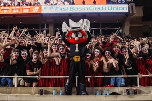 Image post by @raiderriot on Instagram