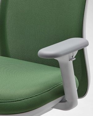 Image post by @NeoCon_Shows on Twitter