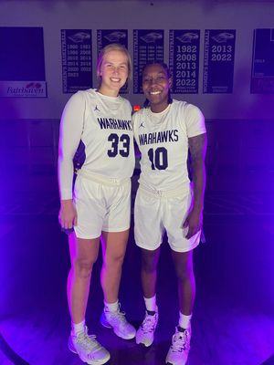 Video post by @UWWWomensHoops on Twitter