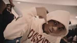 Video post by @leekygbando6739 on YouTube