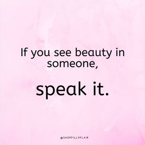 Image post by @shopfillyflair on Instagram