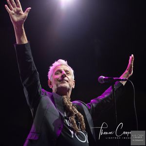 Image post by @lightboximages on Instagram