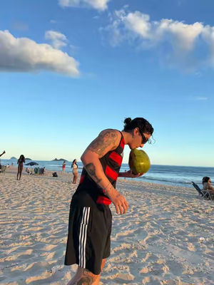 Image post by @cadulindner on TikTok