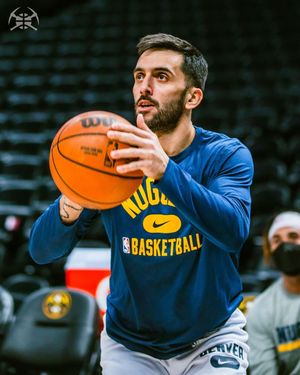Image post by @nuggets on Instagram