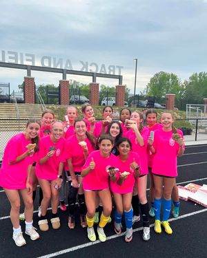 Image post by @ilhsgirlssoccer on Instagram