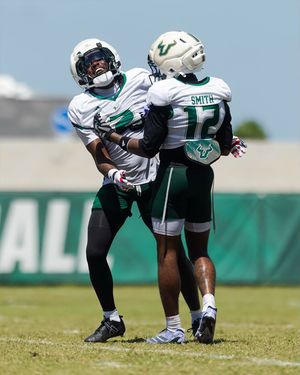 Image post by @usffootball on Instagram