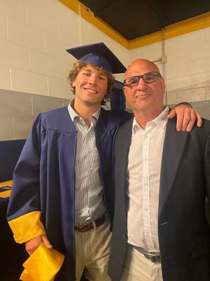 Image post by @UTCWrestling on Twitter