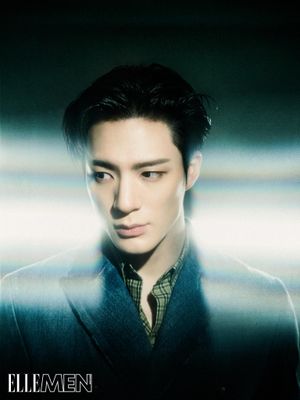 Image post by @ellemenhk on Instagram