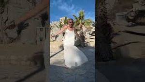 Video post by @shop.with.caroline on YouTube