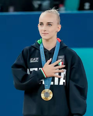 Image post by @italiateam on TikTok