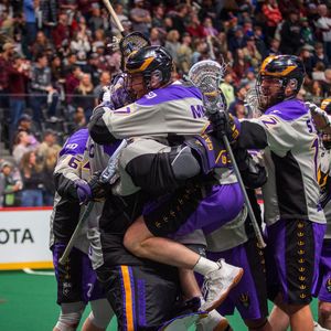 Image post by @SealsLax on Twitter