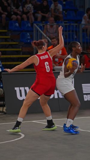 Video post by @fiba3x3w on Instagram