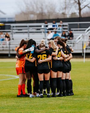 Image post by @HawkeyeSoccer on Twitter