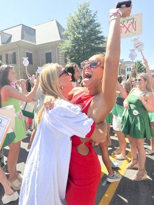 Image post by @alphachiua on Instagram