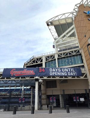 Image post by @CleHotDogs on Twitter