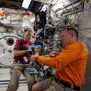 Image post by @iss on Instagram